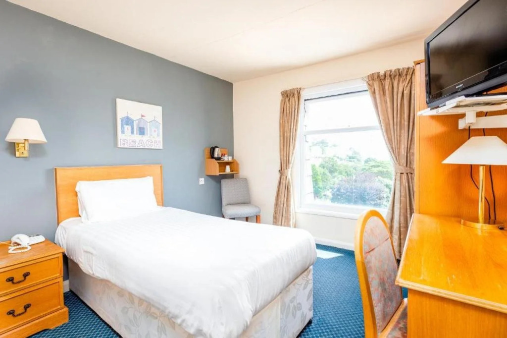 Abbey Lawn Hotel