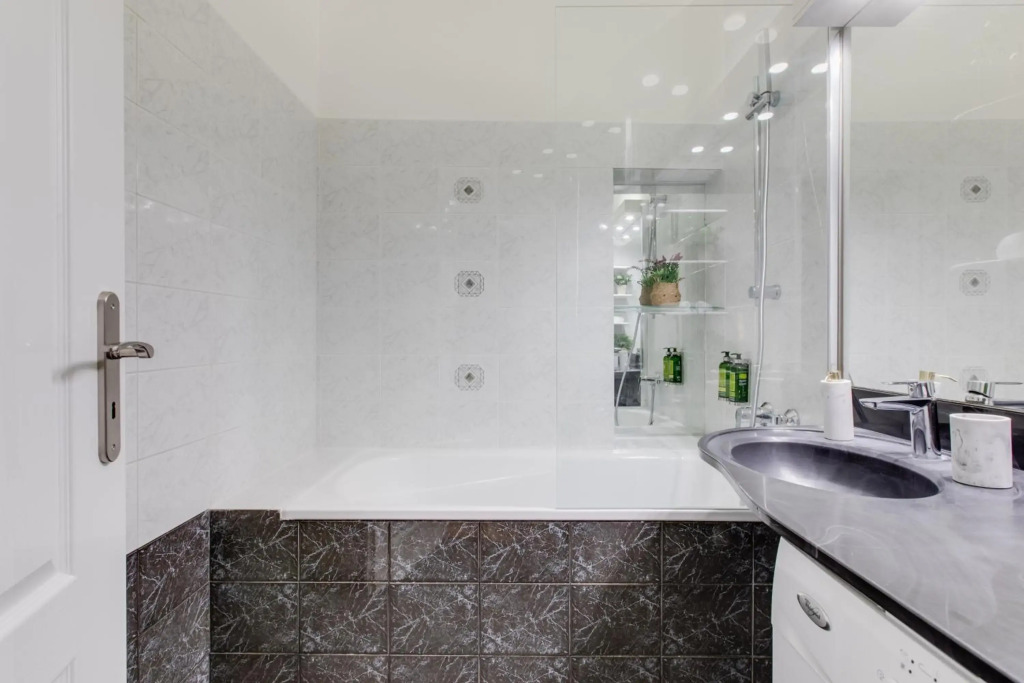Wenceslas Square Royal Two Bedroom Apartment
