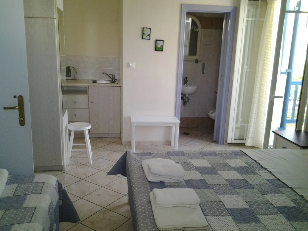 Noe Rooms In Center Of Tinos