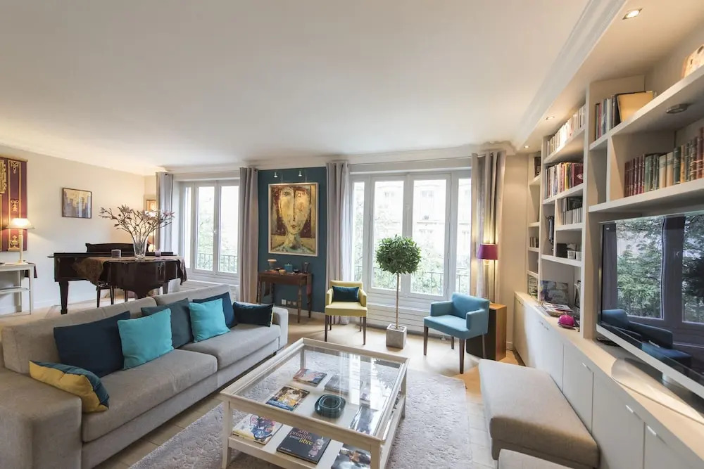 Sophistication on Mozart Avenue