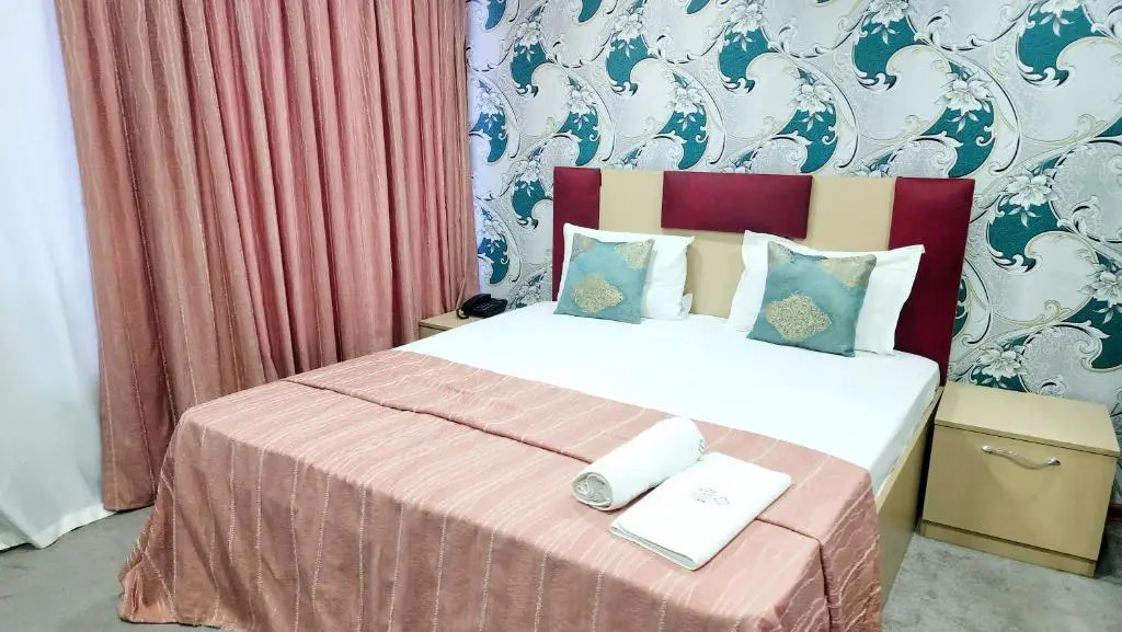 Golden Rose Hotel