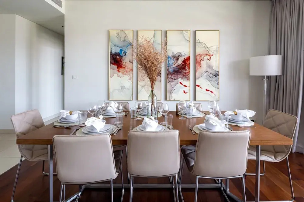 Upscale 3BR Apartment In Prime Location - City Walk