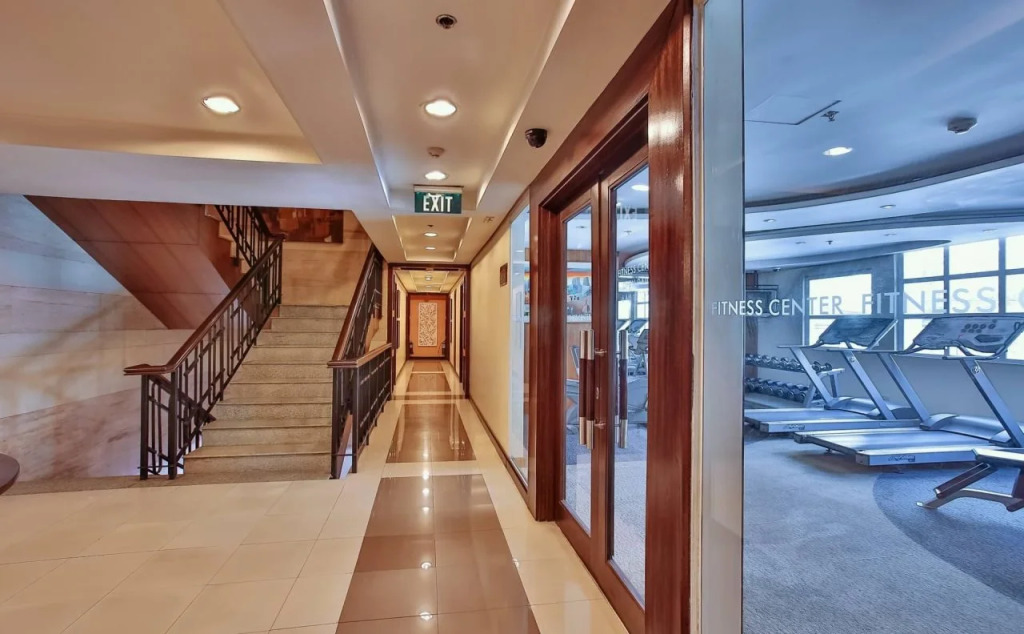 Crown Regency Hotel Makati