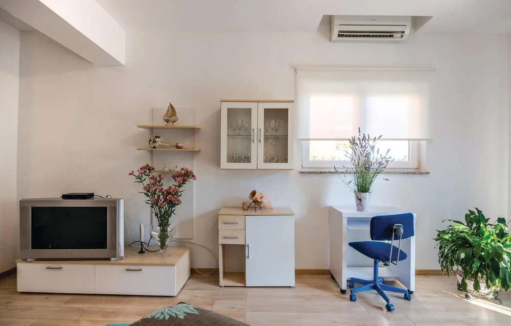 Stunning Home in Rijeka With Wifi and 2 Bedrooms