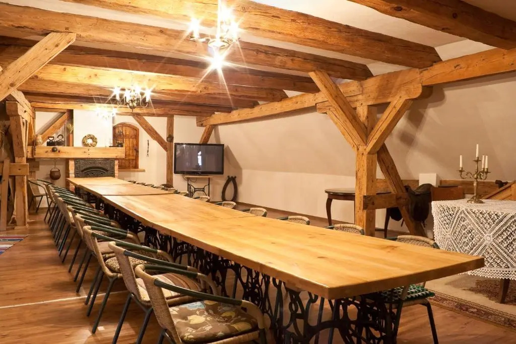 SHotels przy Restauracji Stodoła