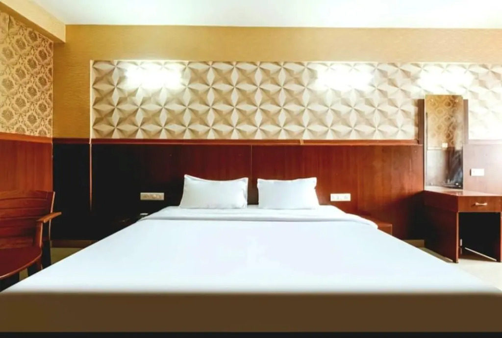 Mysore Mayflower Hotel