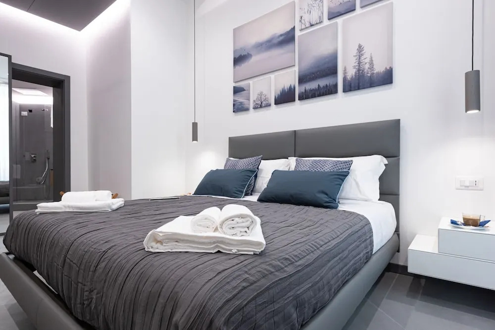 Titos Rooms