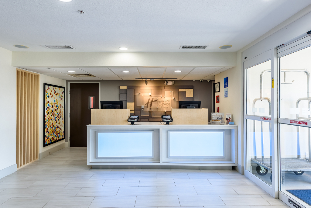 Holiday Inn Express Hotel and Suites Bastrop by IHG