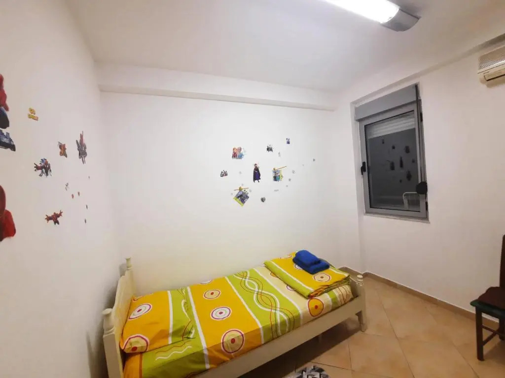 Mia's lovely two bedroom apartment