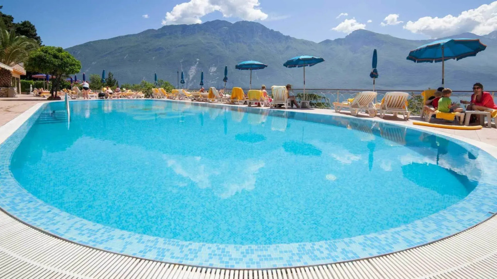 EALA My Lakeside Dream