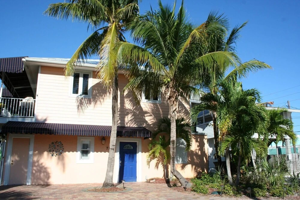 Sea Esta Down- Beautiful Pool House Just Steps To Beach