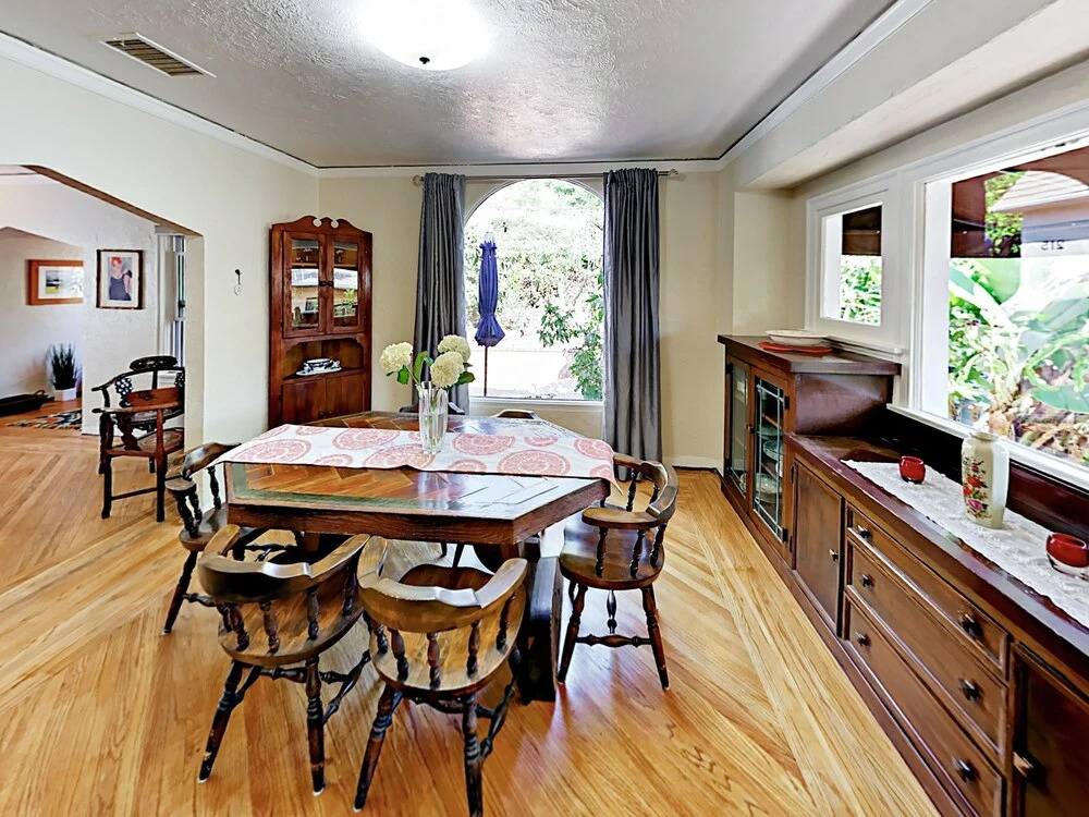 215 Cedar Street Home 3 Bedrooms 2 Bathrooms Home