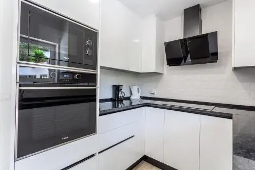 Ocean, Pines and Mountain - Renovated February 2025 - AC