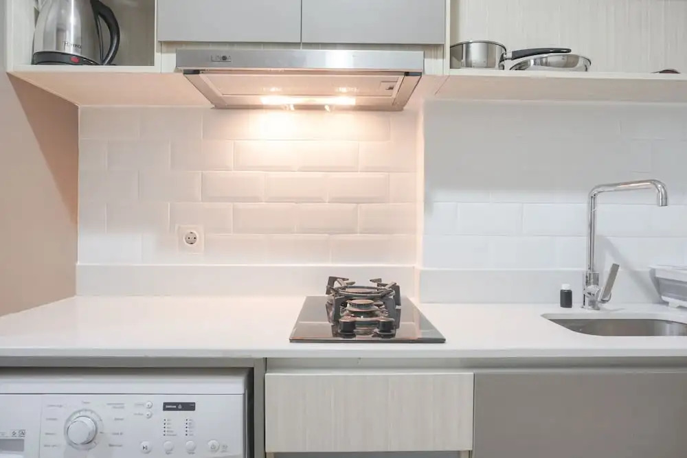 Fancy Designed Studio at Gold Coast Apartment By Travelio