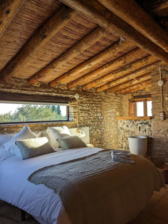 Casa Hostalets - In the Middle of the Olive Trees