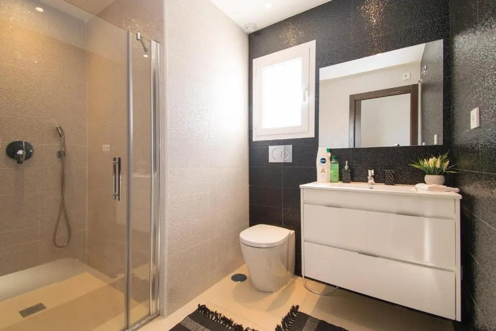 059 Luxury Bungalow - AC/WIFI