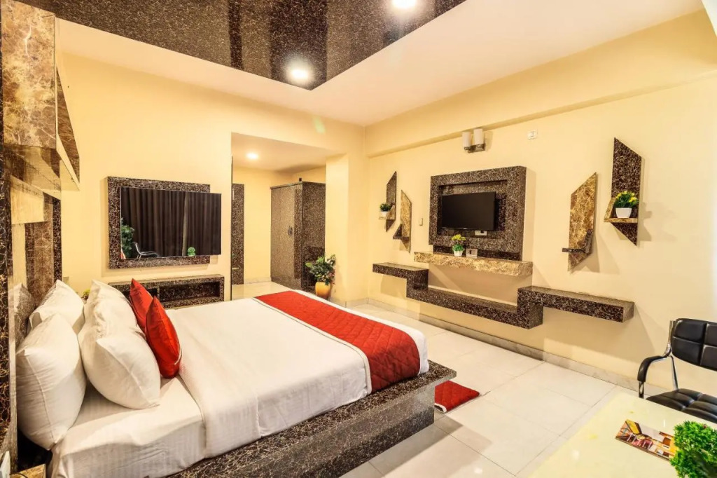 Octave Nest Inn