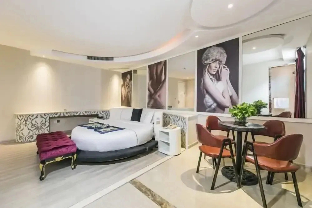 Bainian Shangting Boutique Hotel