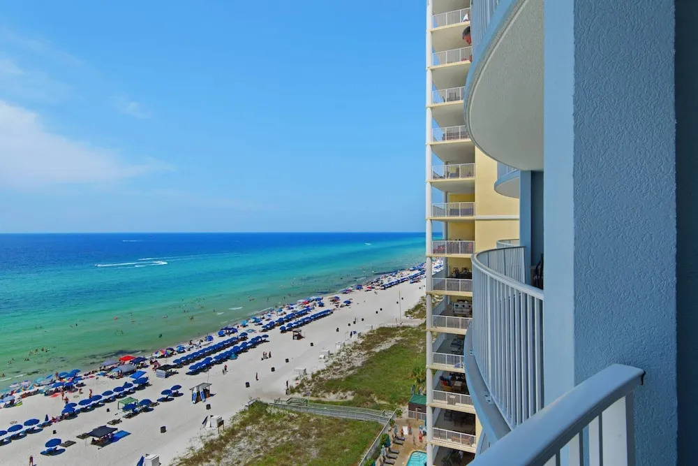 Twin Palms 1103