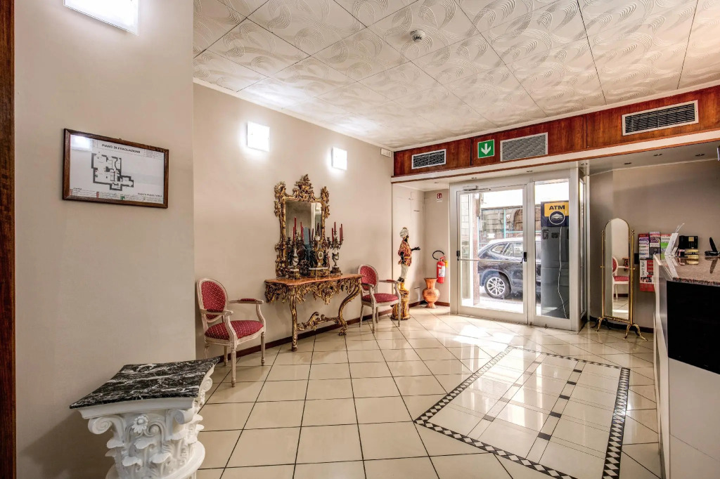 Flom Boutique Hotel