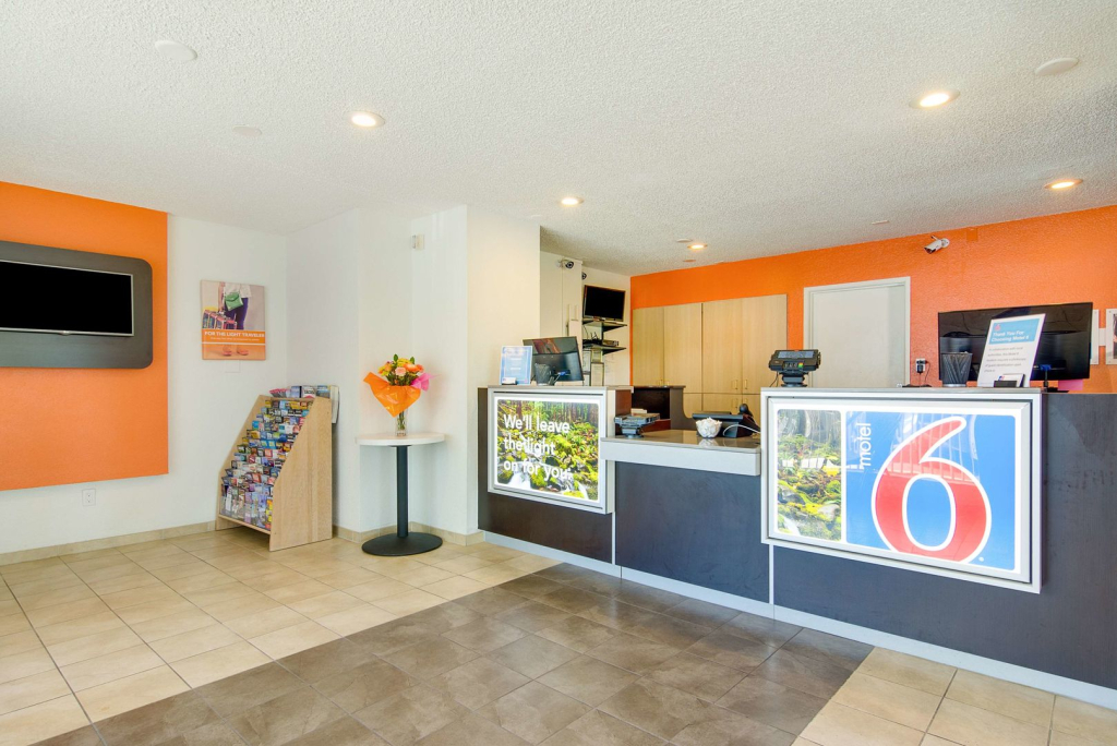 Motel 6-Tacoma, WA - Fife