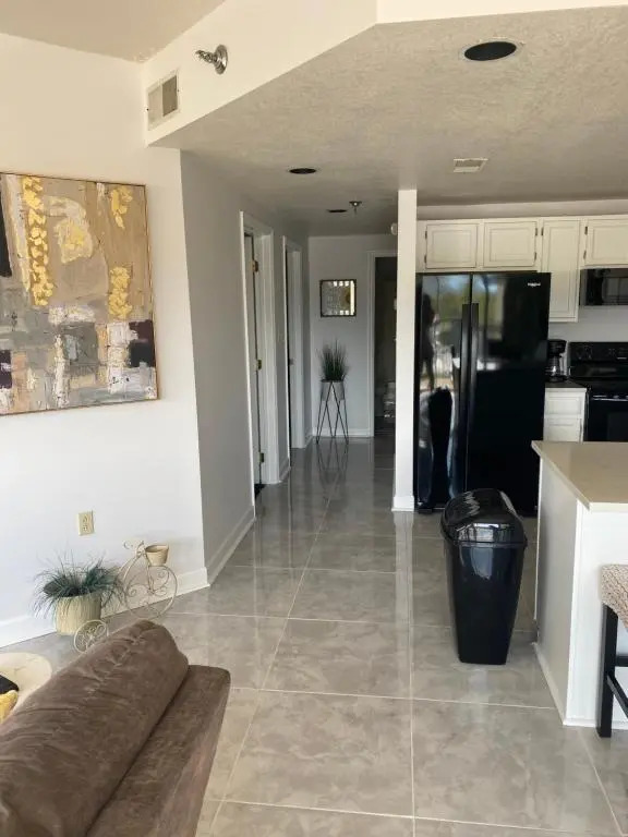 River Place Condos 711 3BD