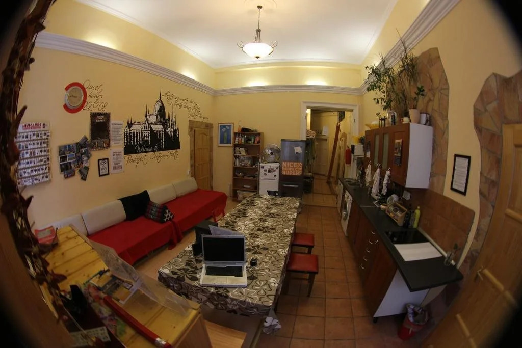 Budapest Centrum Cozy Hostel
