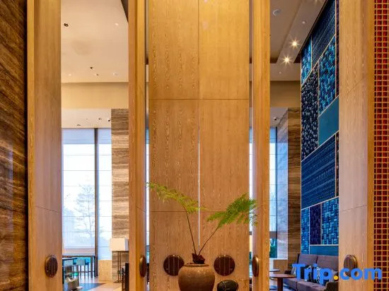 Girdear Hotel
