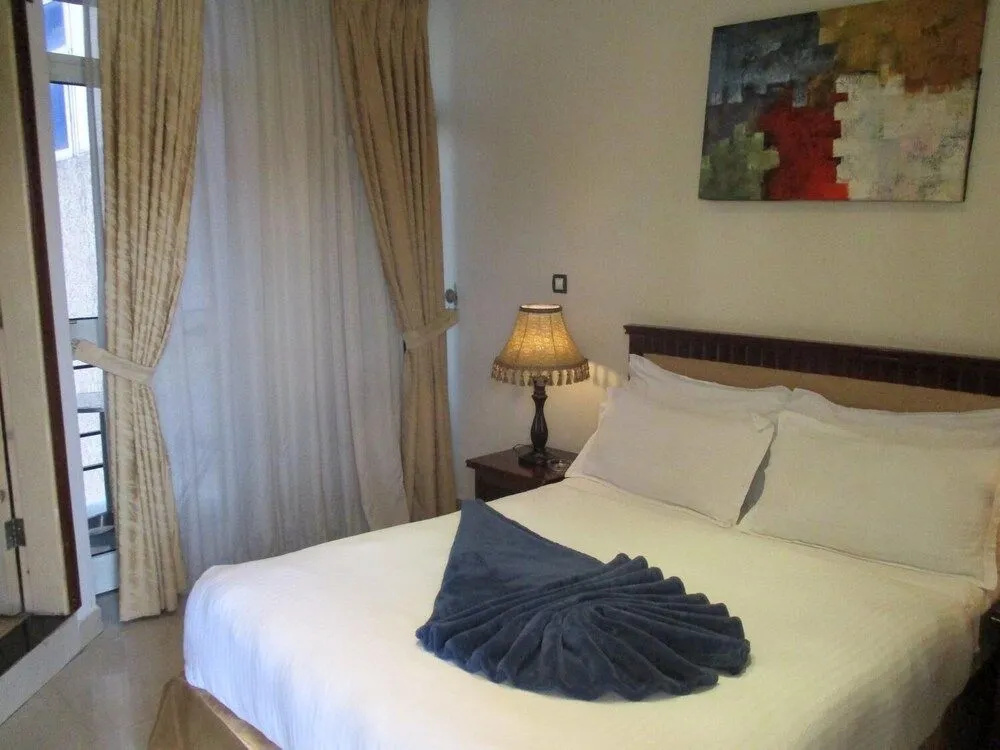 Stay Easy Hotel