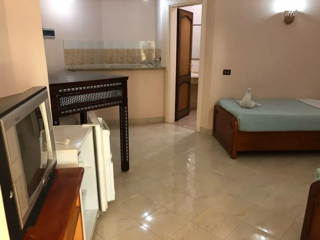 Golden Rose Hotel