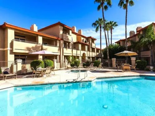 Private Resort Community Surrounded By Mountains w/3 Pool-Spa Complexes, ALL HEATED & OPEN 24/7/365!