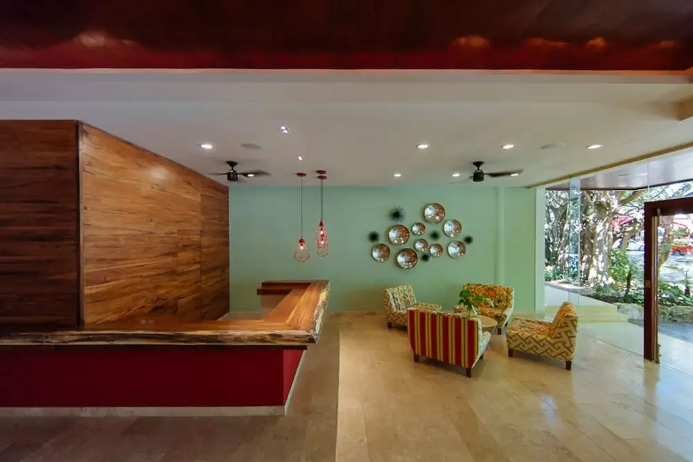 Magnificent 3BR condo close to the Caribbean sea by Happy Ad