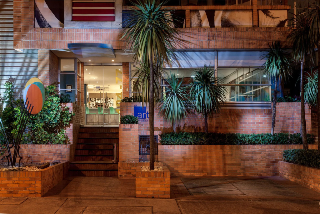 Hotel 104 Art Suites
