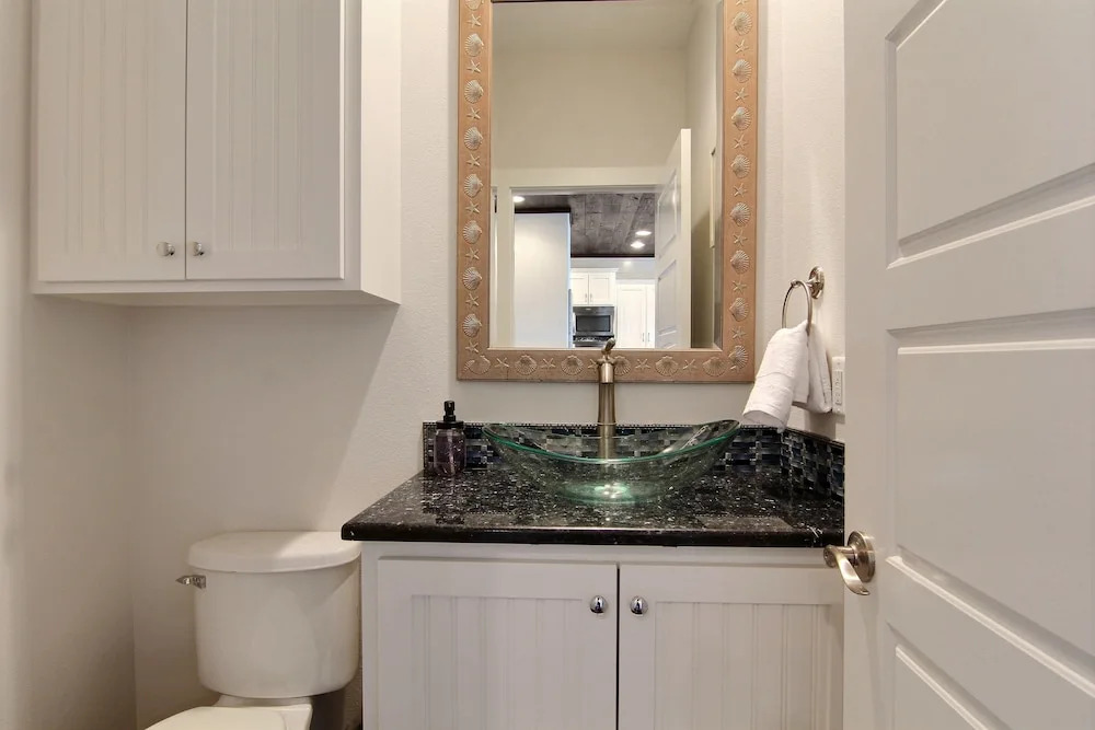 Getaway 3 Bedrooms 3.5 Bathrooms Townhouse