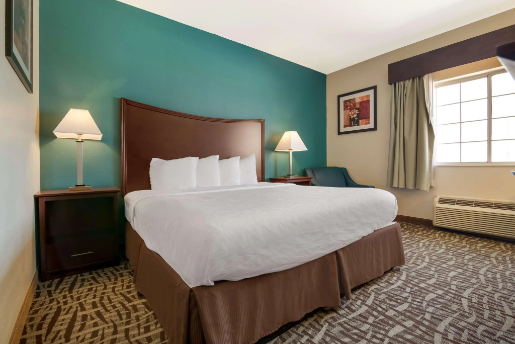 SureStay Plus Hotel by Best Western Topeka