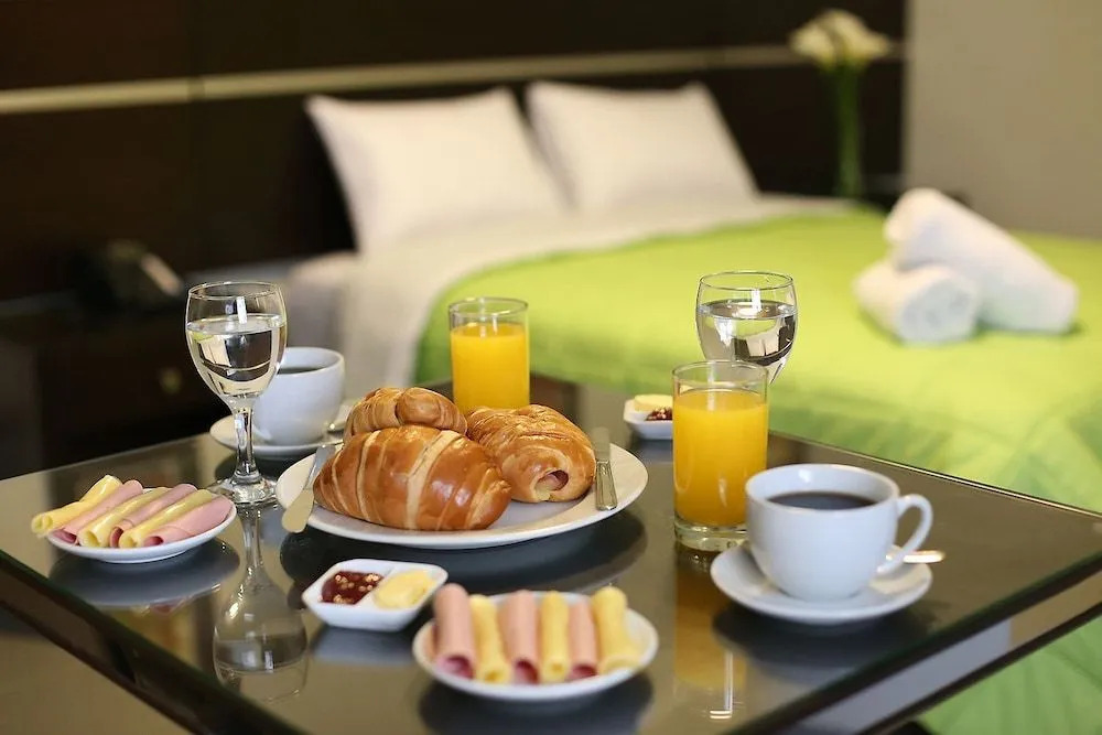 Flamante Hotel & Suite
