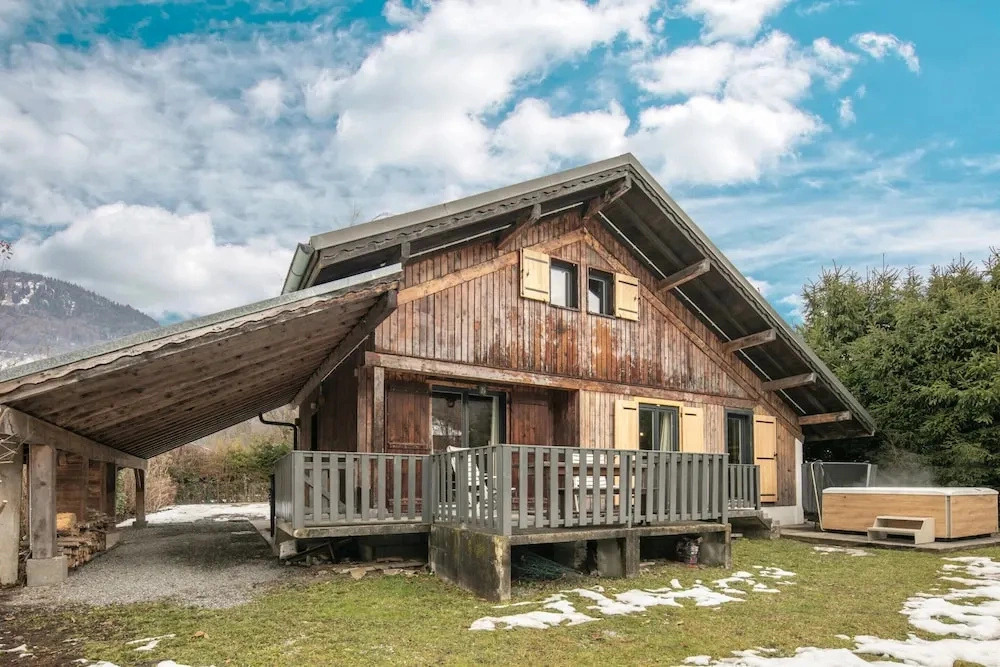 Alpine Chalet With Private Hot Tub