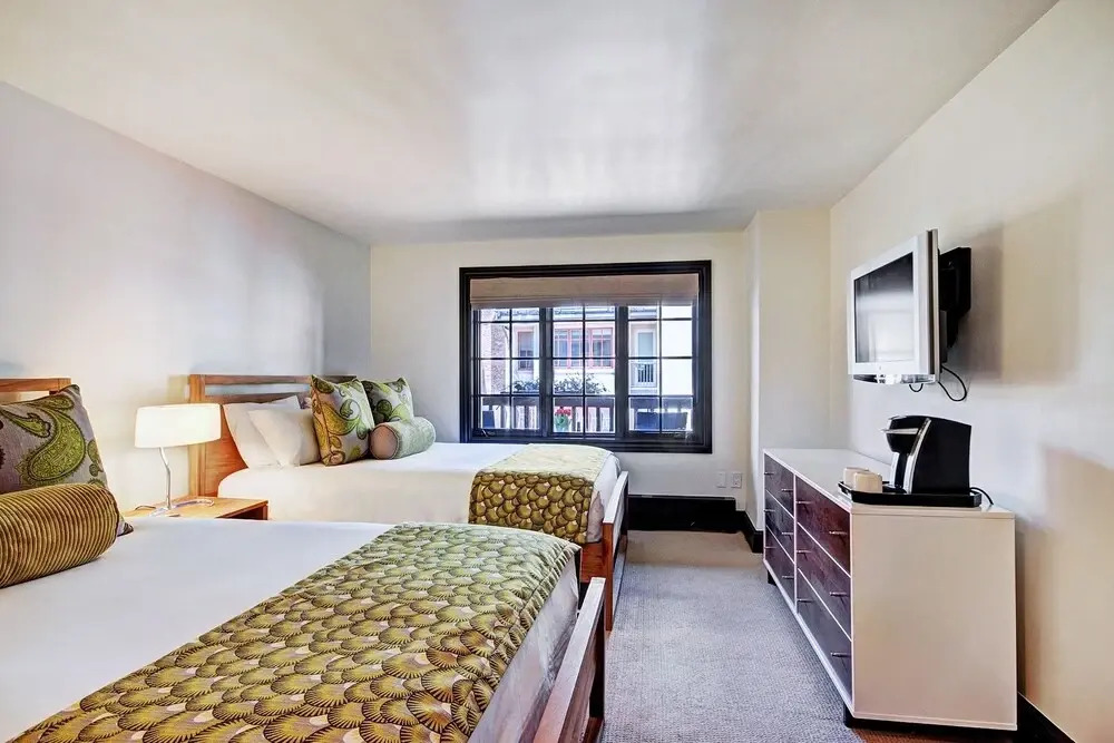 Lodge at Vail C360C