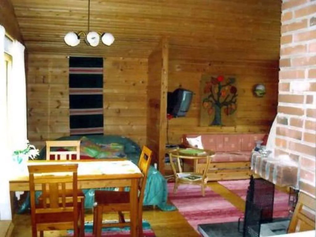 Raanumökki 4