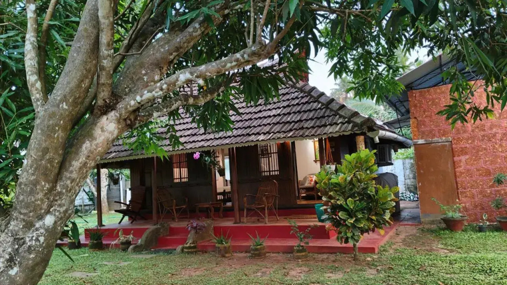 1 BR Cottage in Mararikulam, Alappuzha, by GuestHouser (8E5C)