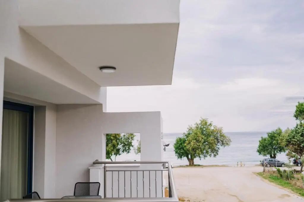 BLUE STONE Luxury Suites