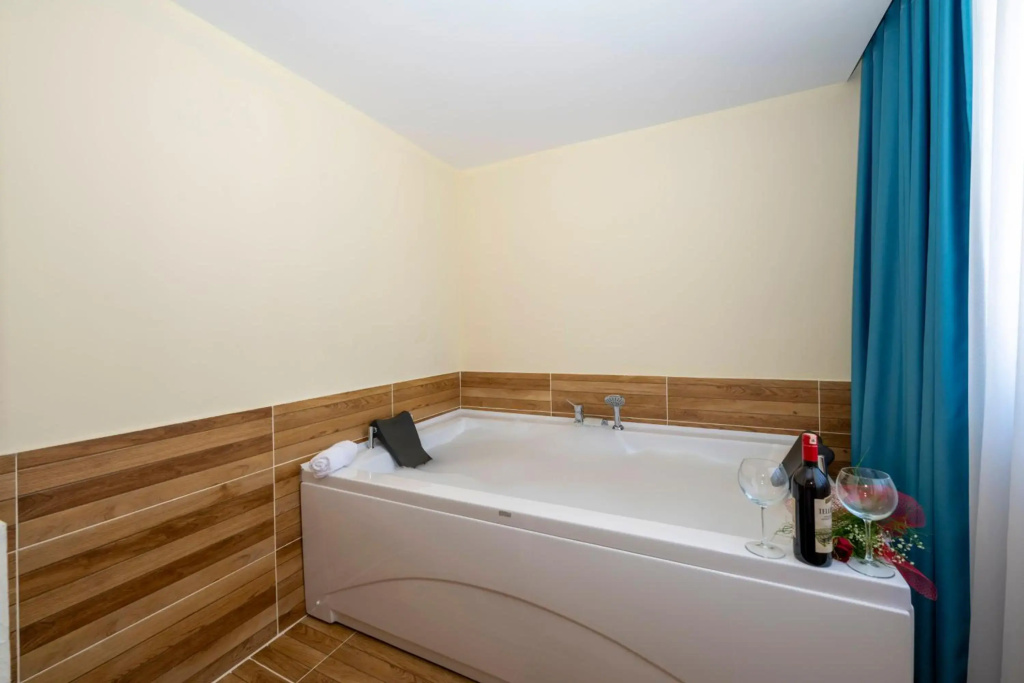 DIAMOND Luxury Hotel
