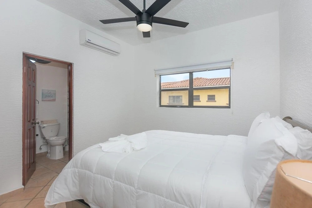 Pineapple Villa 442 condo