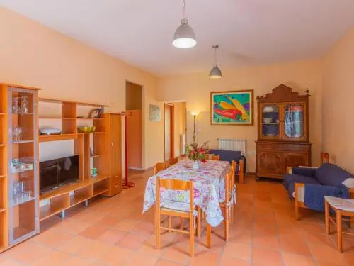 Apartment Contrada Brecciano-1 by Interhome