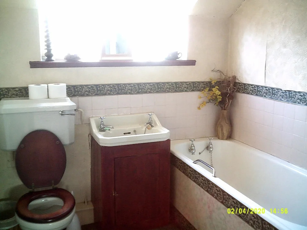 Wheatsheaf House Bed & Breakfast