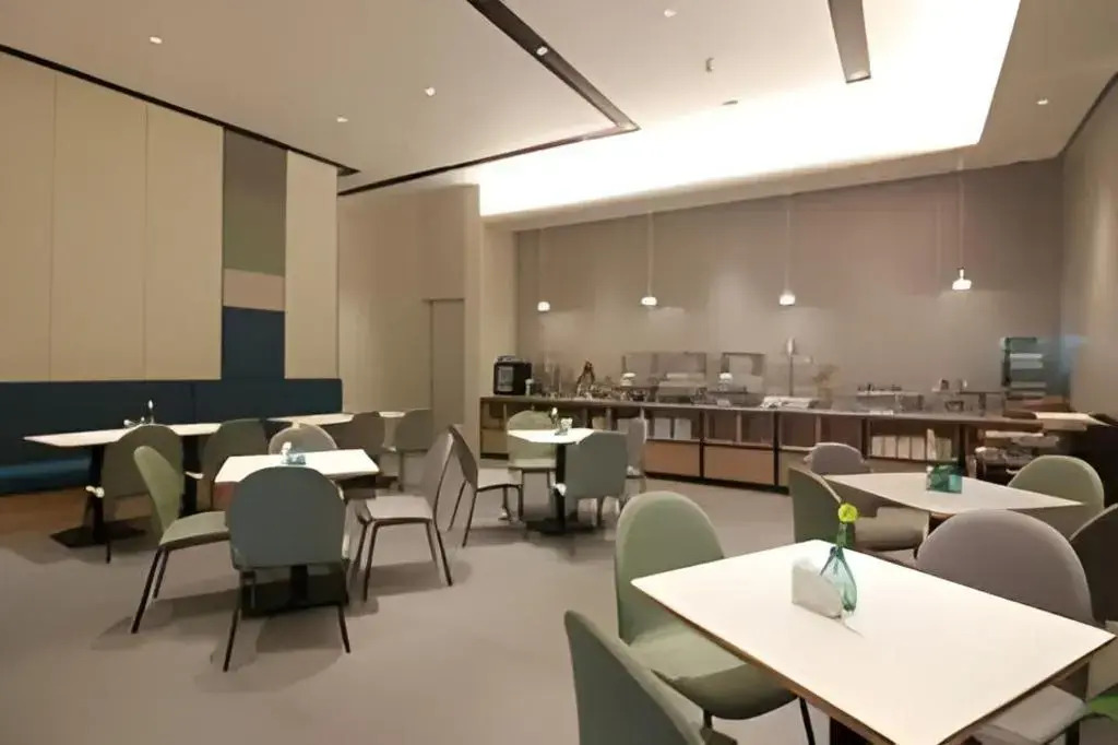 Motel 168 Shanghai Daduhe Road Changfeng Park Branch