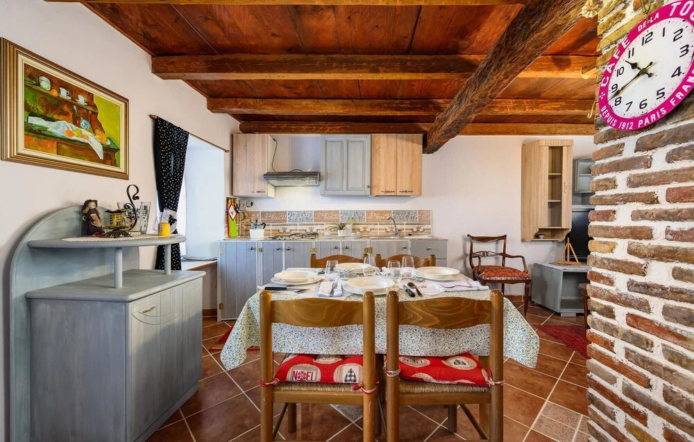 Beautiful Home in Vizinada With Wifi and 2 Bedrooms