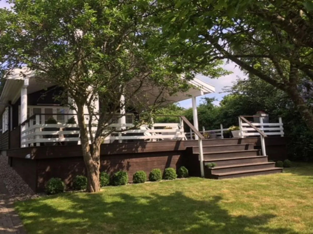 "Landrich" - 700m from the sea in Sealand