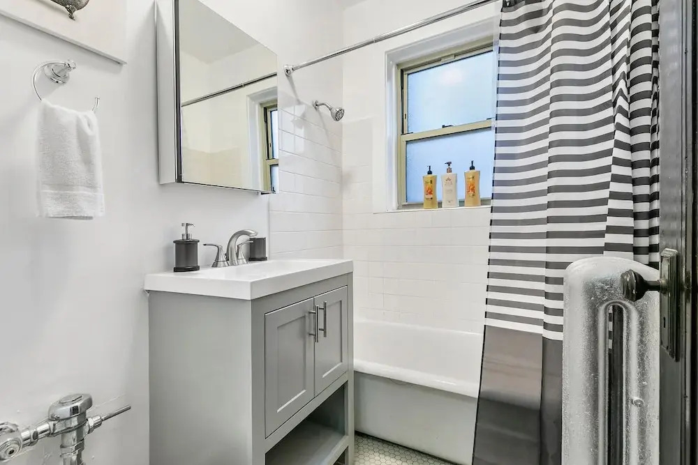 Vibrant 1BR Apt - Mfield N3