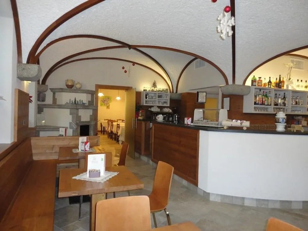 Hotel Del Negro